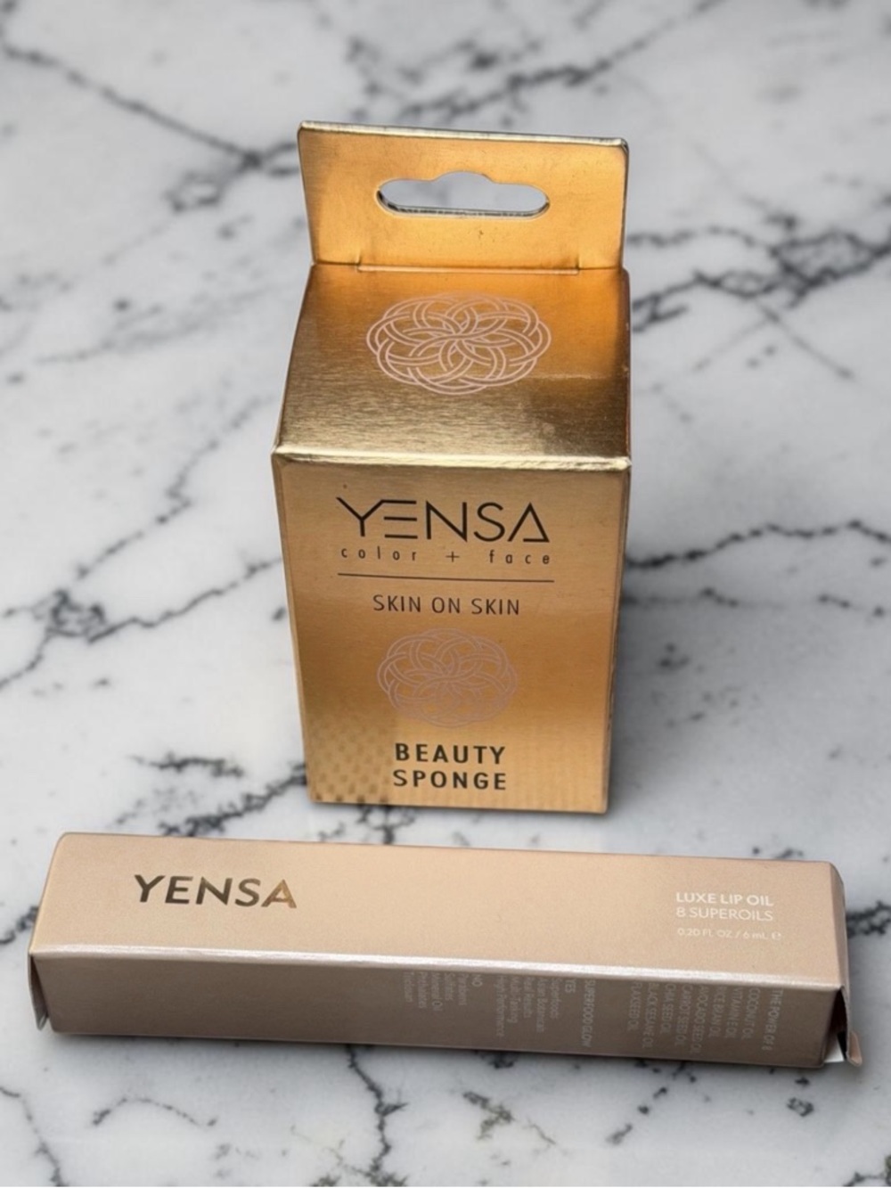 FULL SIZE NEW Yensa Skin on Skin Beauty Makeup Foundation‎ Sponge & Luxe Lip Oil